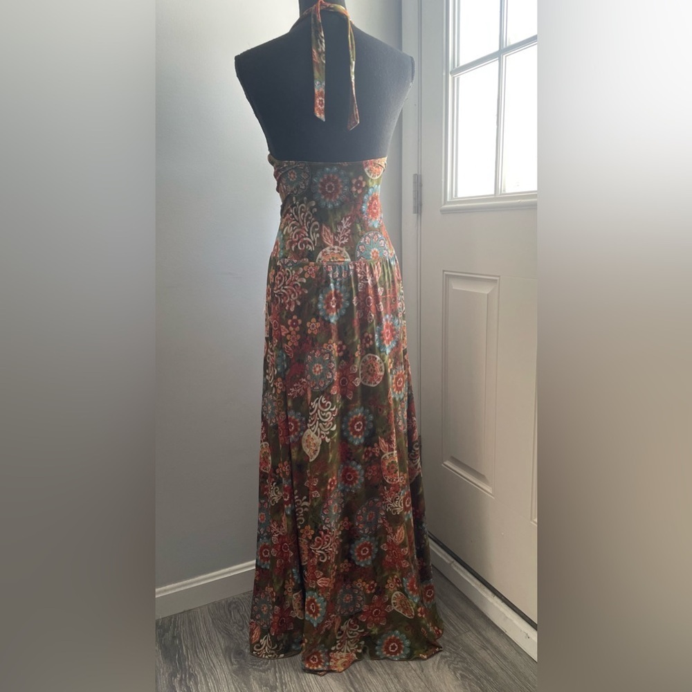 NWT Floral Maxi Dress with Cutout Details - Picture 5 of 8